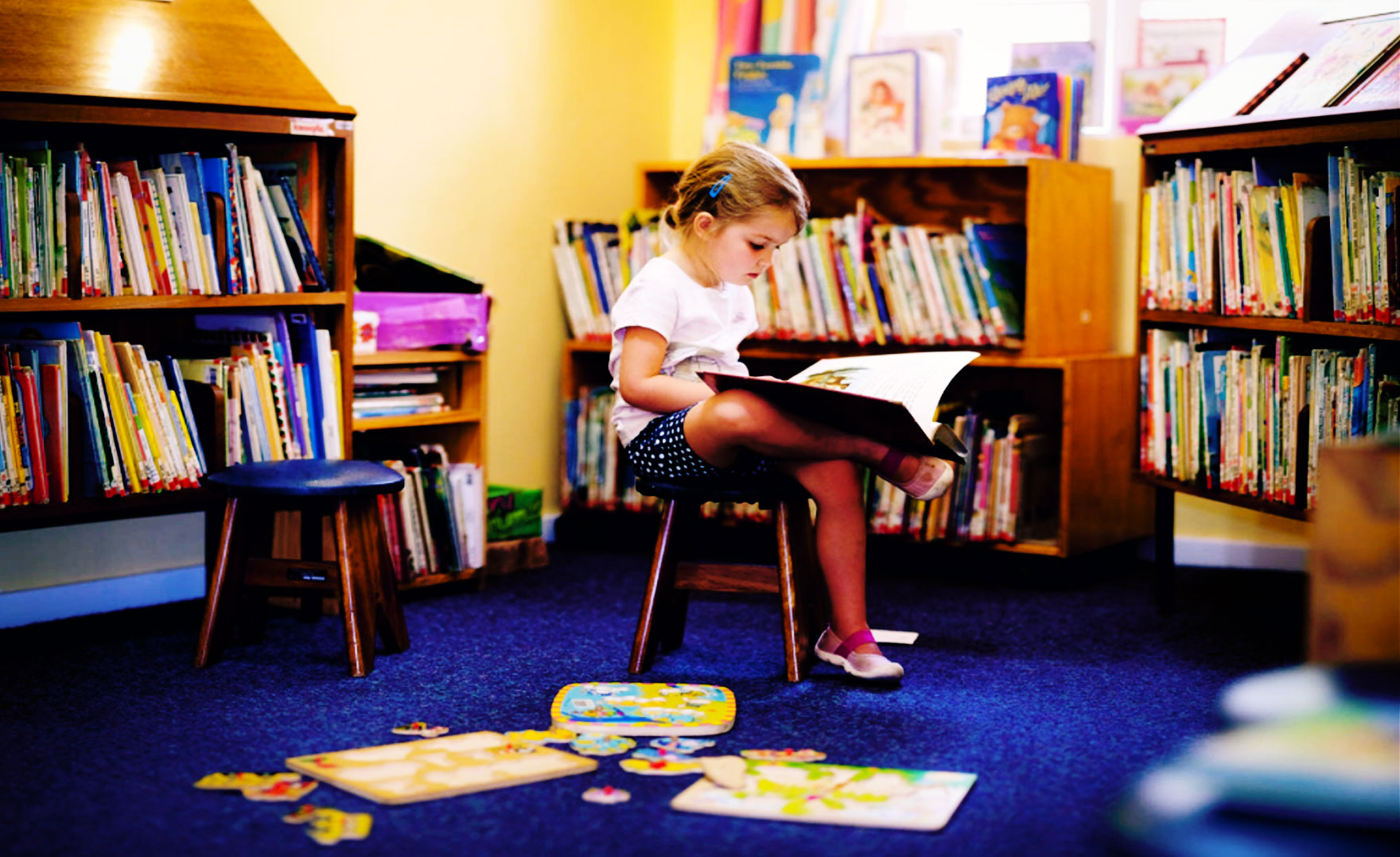 Kristus membuka pengertian para pengikut-Nya